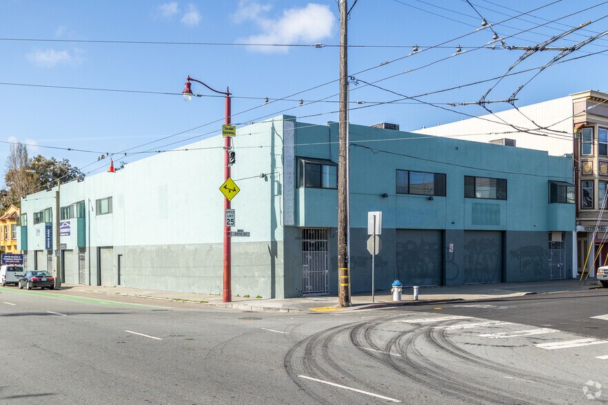 1300 Potrero Ave, San Francisco, CA à vendre - Photo de l’immeuble – Image 1 sur 9
