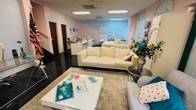 6881 Kingspointe Pky, Orlando, FL à louer - Photo principale – Image 1 sur 13