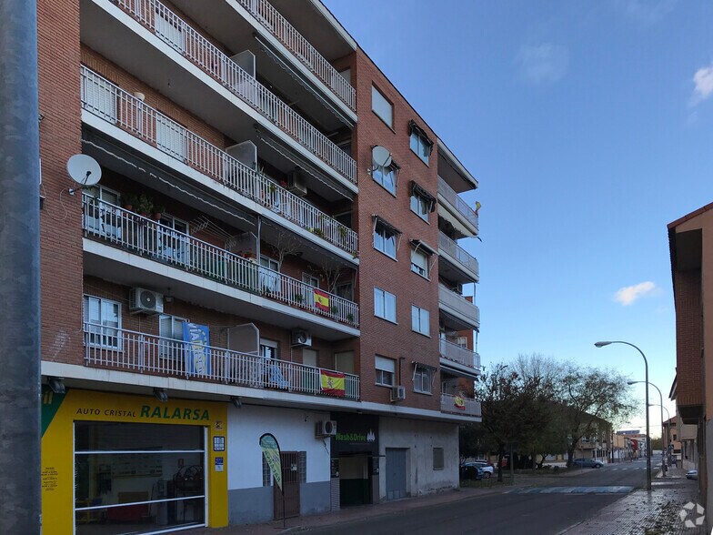 Local commercial dans Ciempozuelos, Madrid à louer - Photo de l’immeuble – Image 2 sur 2
