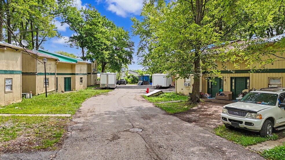 23 Grand Ave, Norwalk, OH à vendre - Photo de l’immeuble – Image 2 sur 20