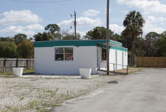 Plus de détails pour 14290 N Cleveland Ave, North Fort Myers, FL - Local commercial à vendre