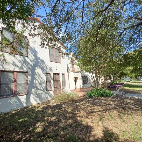 219 W Magnolia Ave, San Antonio, TX à vendre - Photo de l’immeuble – Image 3 sur 41
