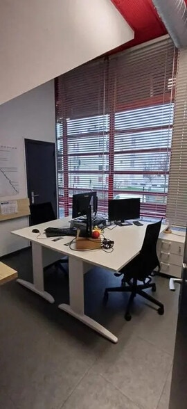 Bureau dans Hérouville-Saint-Clair à louer - Photo de l’immeuble – Image 3 sur 11
