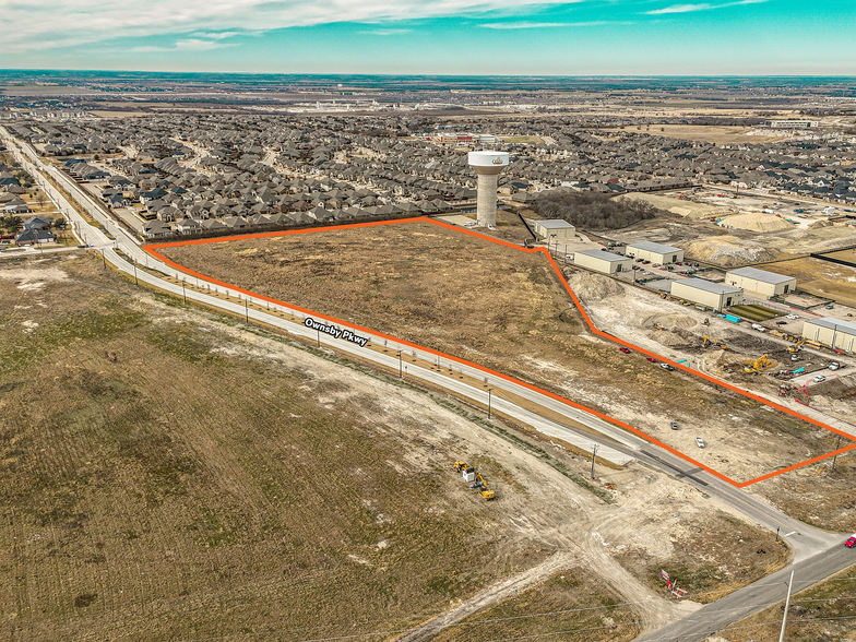Ownsby Pky, Celina, TX à vendre - Photo principale – Image 1 sur 6