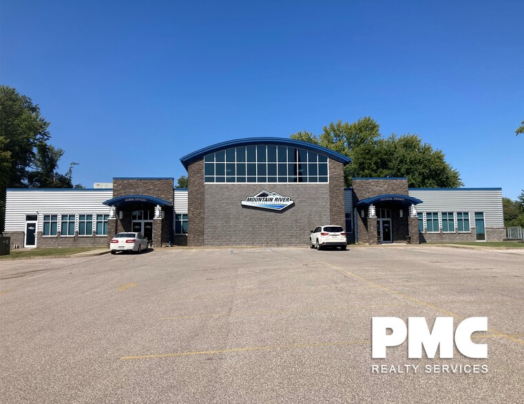 415 36th St, Parkersburg, WV à louer - Photo de l’immeuble – Image 1 sur 3