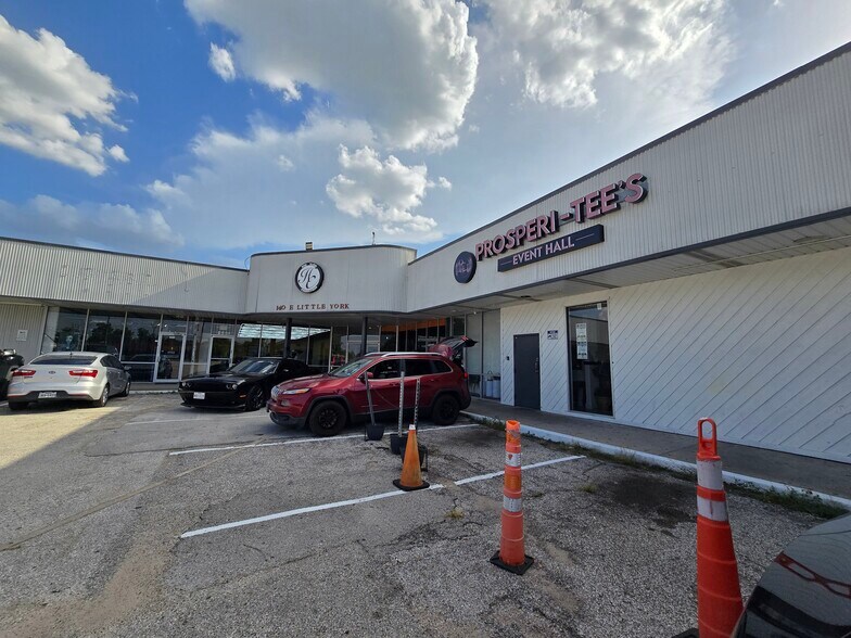 100 E Little York Rd, Houston, TX à vendre - Photo de l’immeuble – Image 2 sur 6