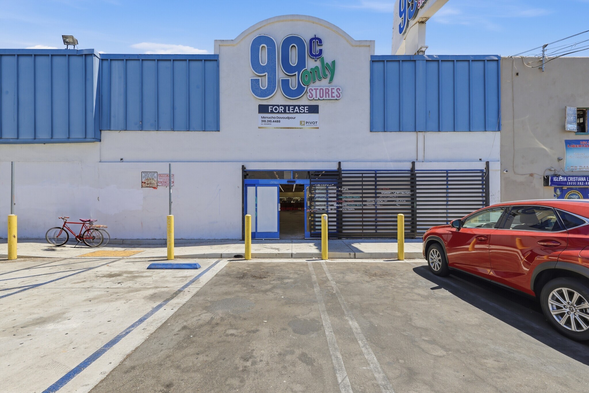 6745 Van Nuys Blvd, Van Nuys, CA à louer Photo de l’immeuble– Image 1 sur 14