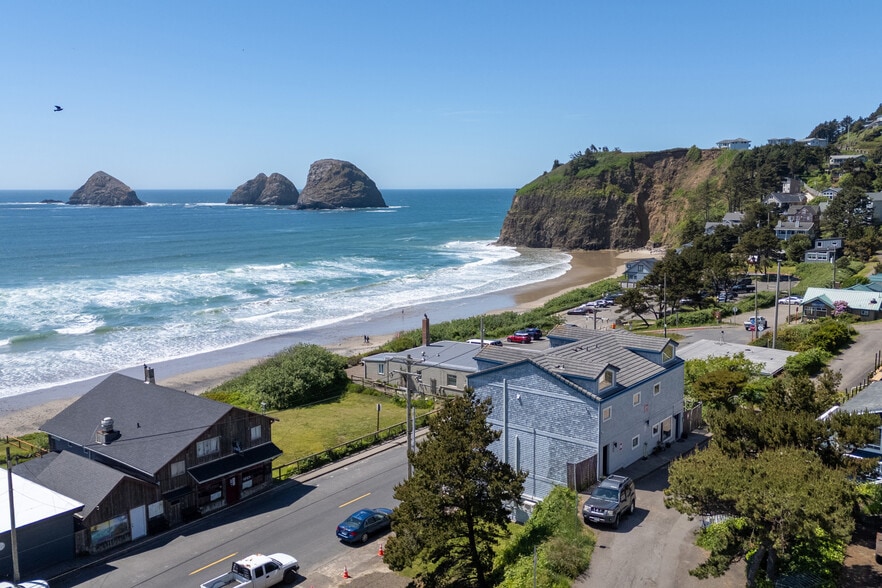 1505 Pacific Ave NW, Oceanside, OR à vendre - Photo de l’immeuble – Image 2 sur 42