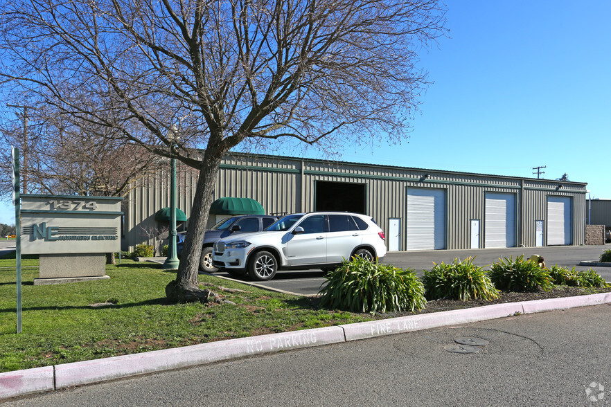 1378 E Turner Rd, Lodi, CA à louer - Photo de l’immeuble – Image 3 sur 3