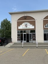 5408 53rd Ave NW, Edmonton, AB à louer Photo de l’immeuble– Image 1 sur 12