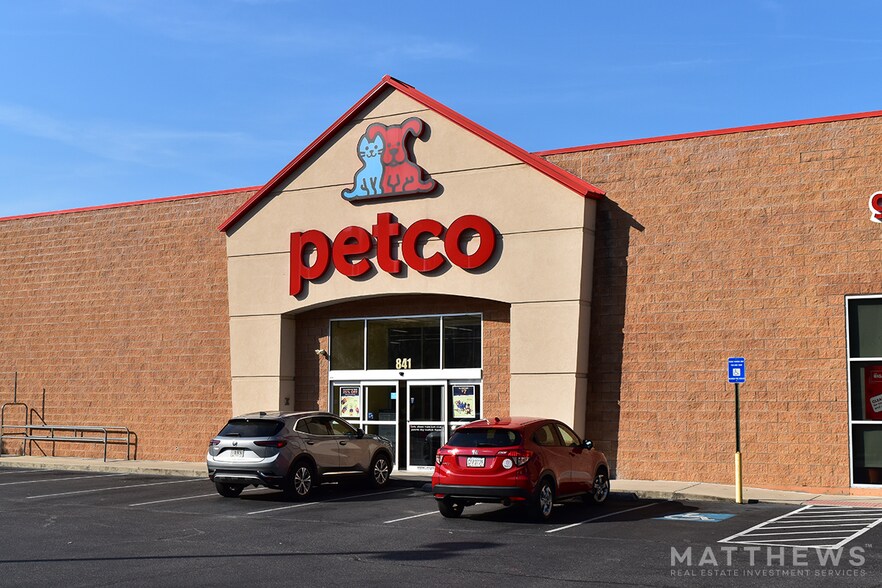 841-853 Shugart Rd, Dalton, GA à vendre - Photo de l’immeuble – Image 2 sur 5