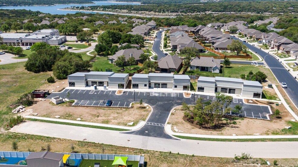 4913 Moreland, Georgetown, TX à louer - Photo principale – Image 1 sur 12