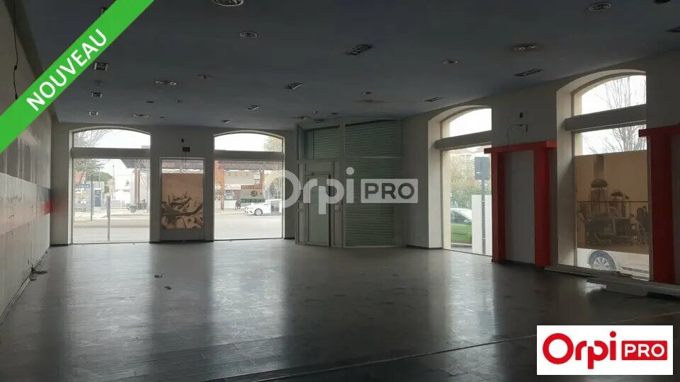 Local commercial dans Romans-sur-Isère à louer Photo de l’immeuble– Image 1 sur 7