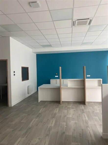 Local commercial dans Rennes à louer - Photo de l’immeuble – Image 1 sur 9