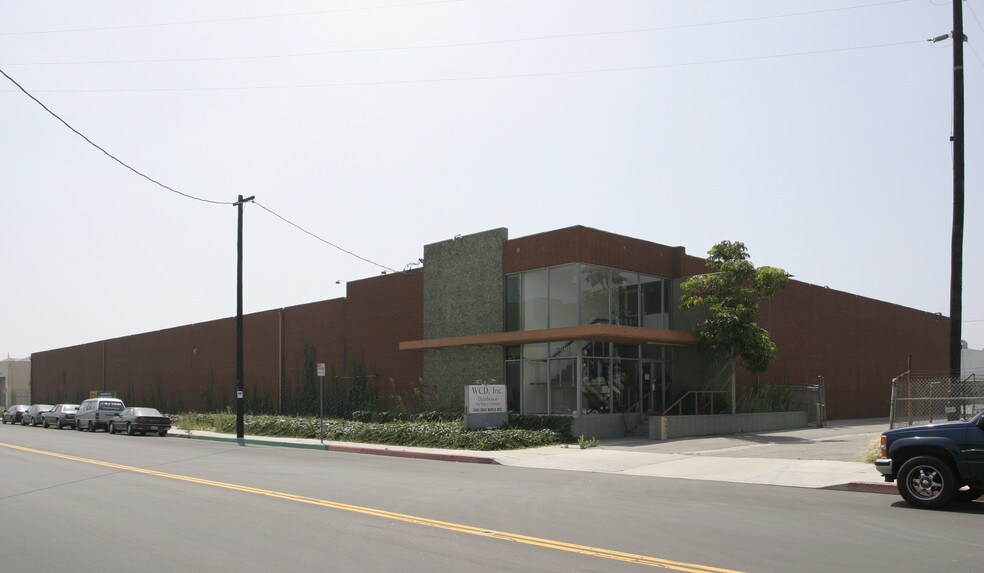 2040 E Maple Ave, El Segundo, CA à louer - Hall d’entrée – Image 2 sur 8