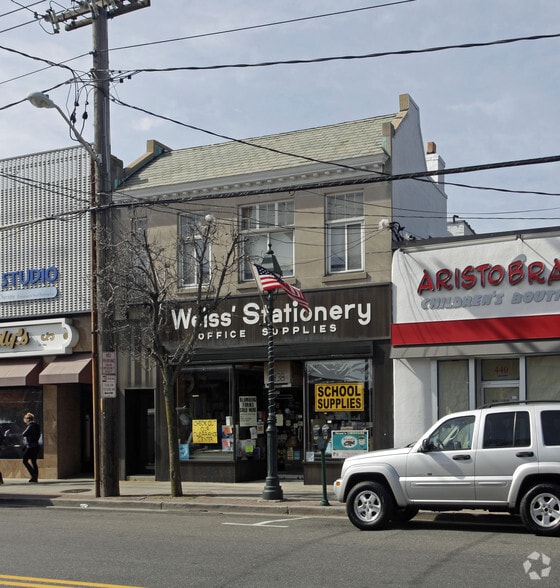 438 Central Ave, Cedarhurst, NY à louer - Photo principale – Image 1 sur 19
