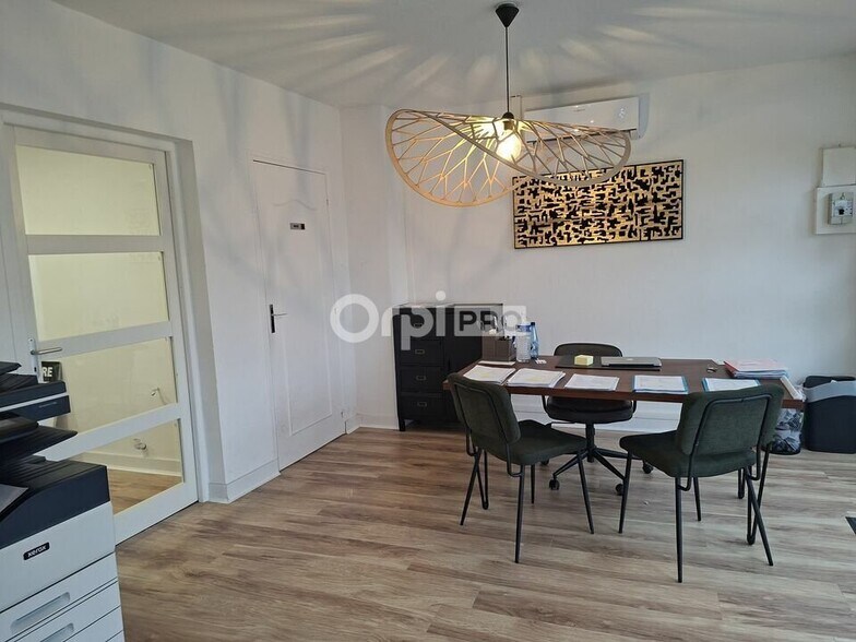 Bureau dans Brive-la-Gaillarde à louer - Photo intérieure – Image 2 sur 4