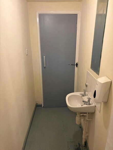 Kingsland Gran, Warrington à vendre - Photo de l’immeuble – Image 3 sur 12