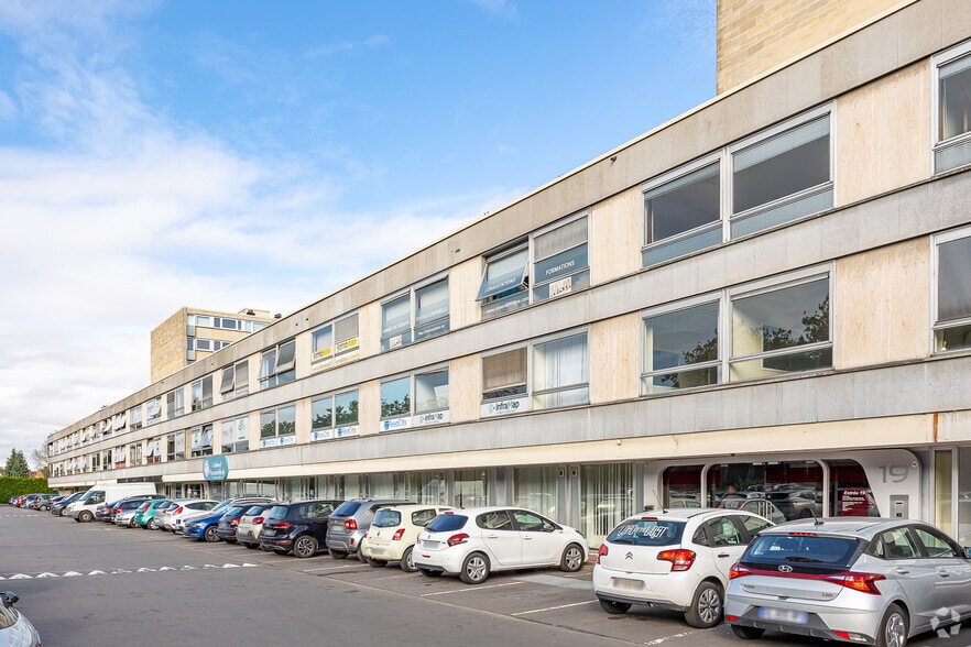 19 Avenue De Flandre, Croix à vendre - Photo de l’immeuble – Image 3 sur 3