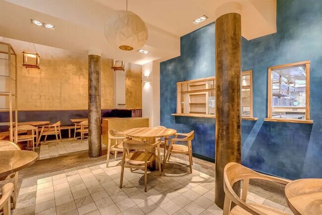 Plus de détails pour Local commercial à louer