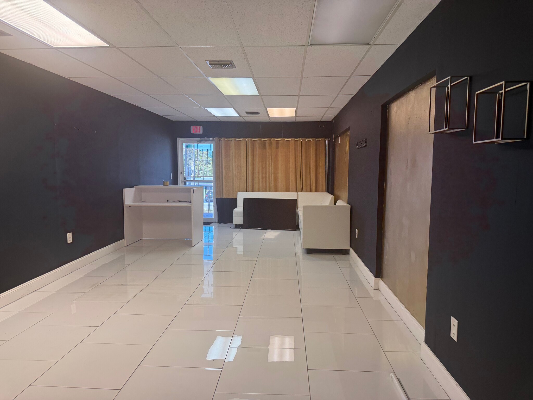 17325 NW 27th Ave, Miami Gardens, FL à louer Photo intérieure– Image 1 sur 4