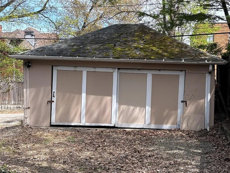 715 Ivy St, Pittsburgh, PA à vendre - Photo de l’immeuble – Image 3 sur 3