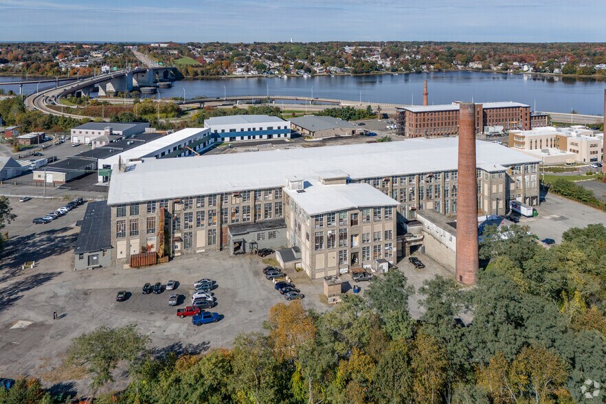 1 Ace St, Fall River, MA à louer - Aérien – Image 2 sur 42