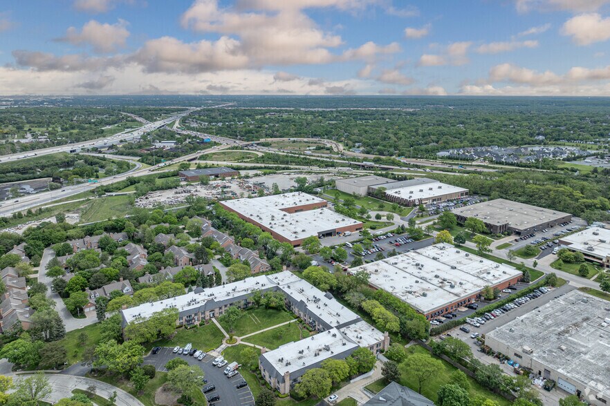 161 Tower Dr, Burr Ridge, IL à louer - Aérien – Image 2 sur 2