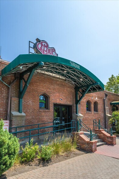 621 W Mallon Ave, Spokane, WA à louer - Photo principale – Image 1 sur 13