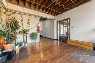 932 Wilson St, Los Angeles, CA à louer Photo intérieure– Image 1 sur 13