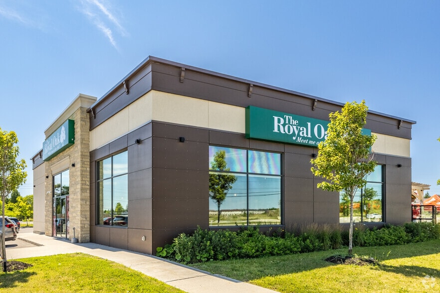 6160 Hazeldean Rd, Stittsville, ON à vendre - Photo principale – Image 1 sur 3