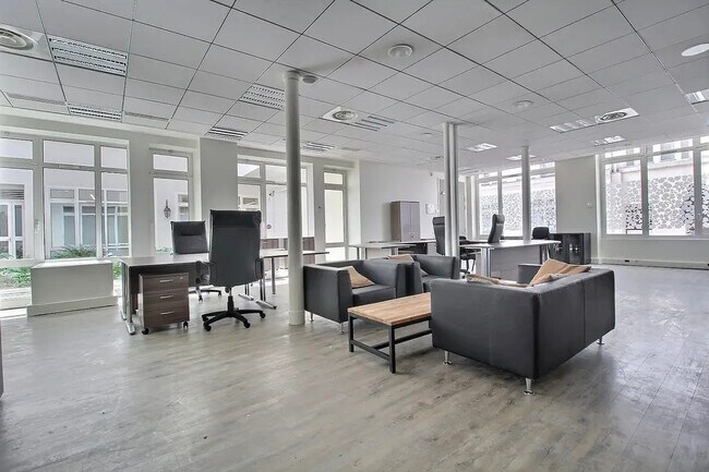 Plus de détails pour 50 Rue De Paradis, Paris - Bureau à louer