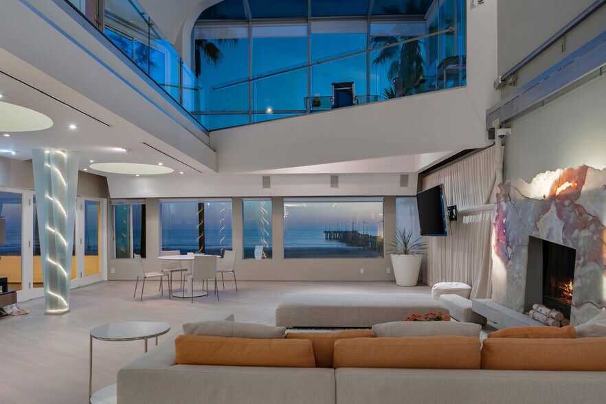 3111 Ocean Front Walk, Marina Del Rey, CA à vendre - Photo intérieure – Image 3 sur 163