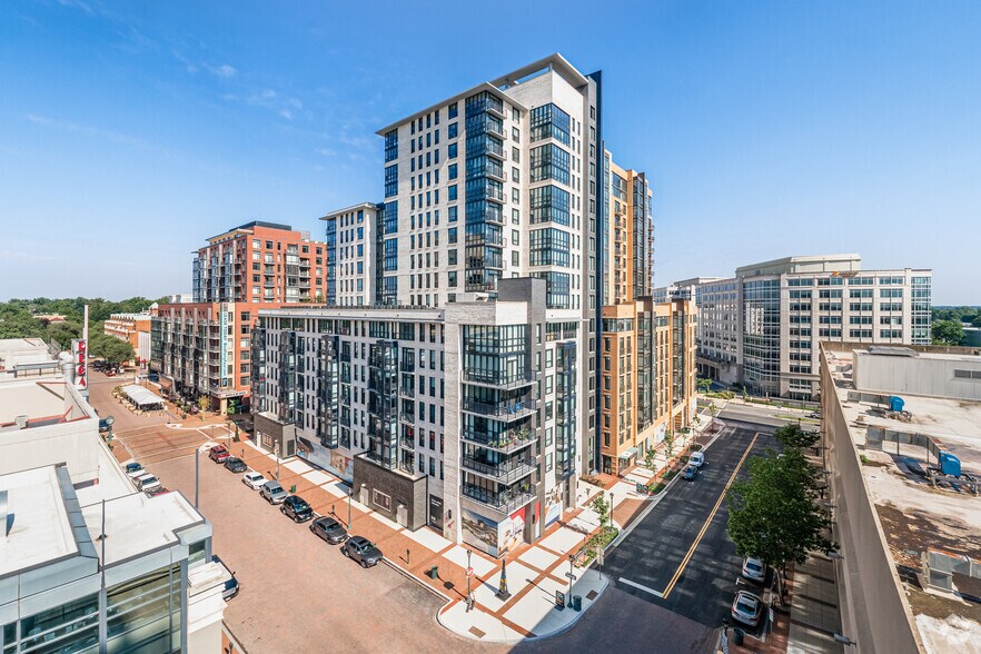 33 Monroe St, Rockville, MD à louer - Photo de l’immeuble – Image 2 sur 4