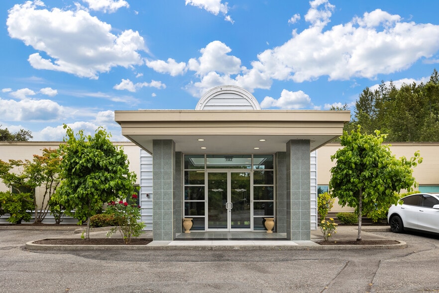 1871 NW Gilman Blvd, Issaquah, WA à louer - Photo de l’immeuble – Image 3 sur 9