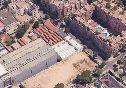 Terrain dans Madrid, Madrid à vendre - Photo de l’immeuble – Image 3 sur 4