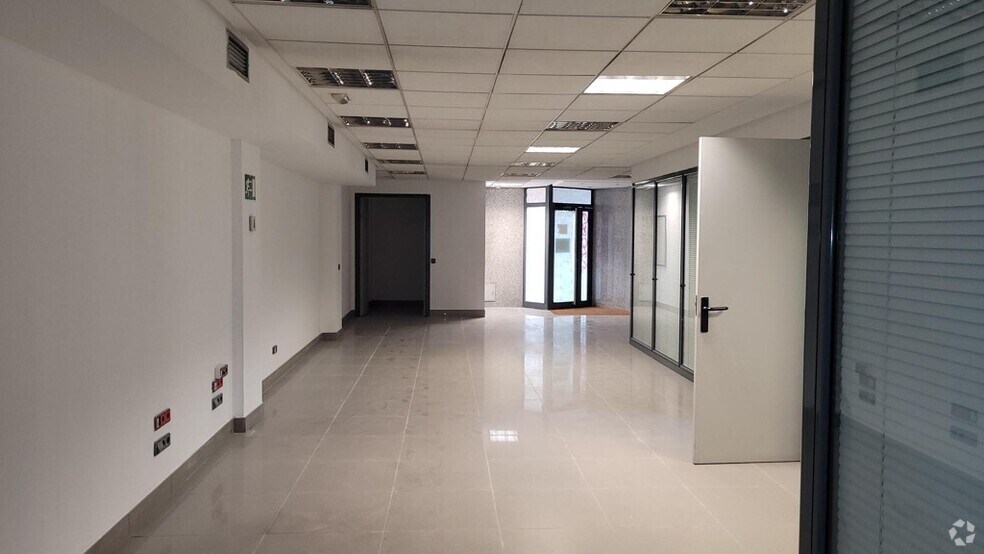 Immeuble residentiel dans Madrid, Madrid à vendre - Photo intérieure – Image 1 sur 1
