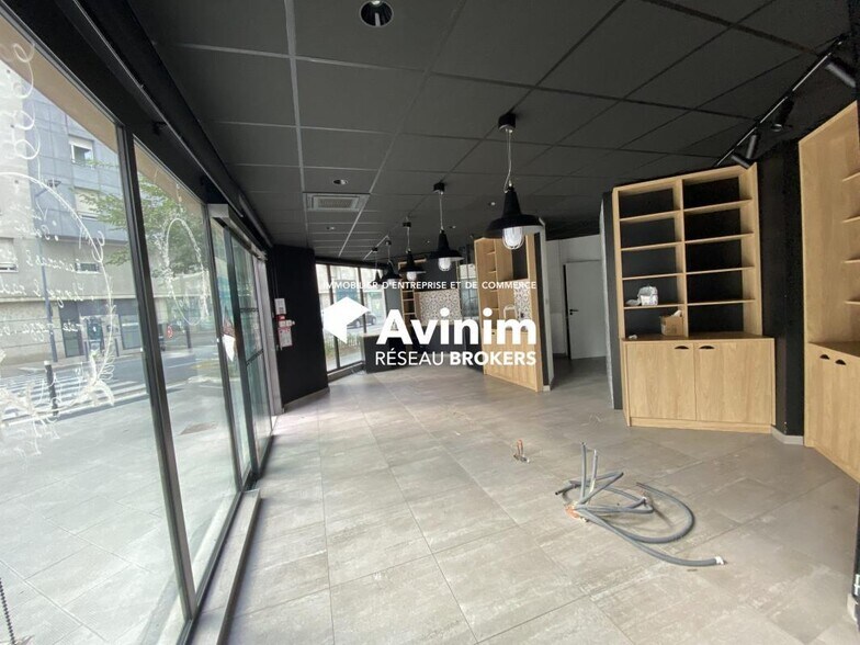 Local commercial dans Grenoble à vendre - Photo intérieure – Image 3 sur 8