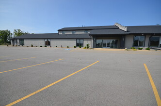 443-445 Turkeyfoot Lake Rd, Akron, OH à louer Photo de l’immeuble– Image 2 sur 16