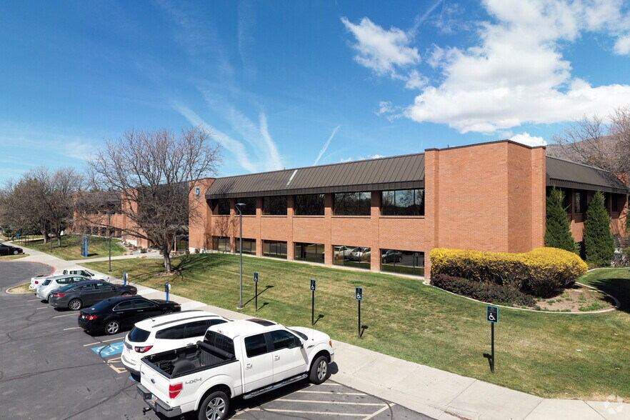 590 E Timpanogos Parkway, Orem, UT à louer - Photo principale – Image 1 sur 24