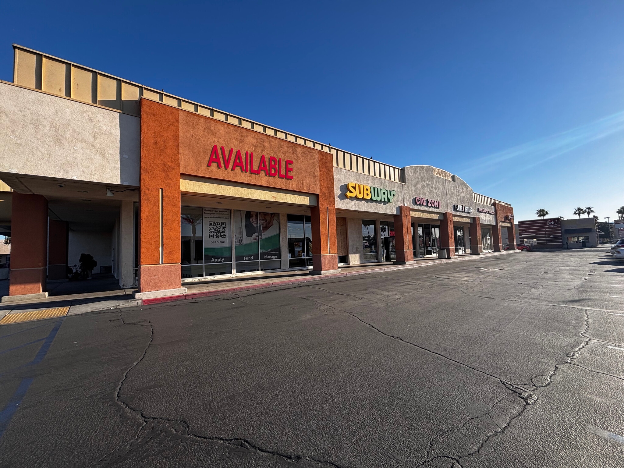 82126-82158 Hwy 111, Indio, CA à louer Photo intérieure– Image 1 sur 2