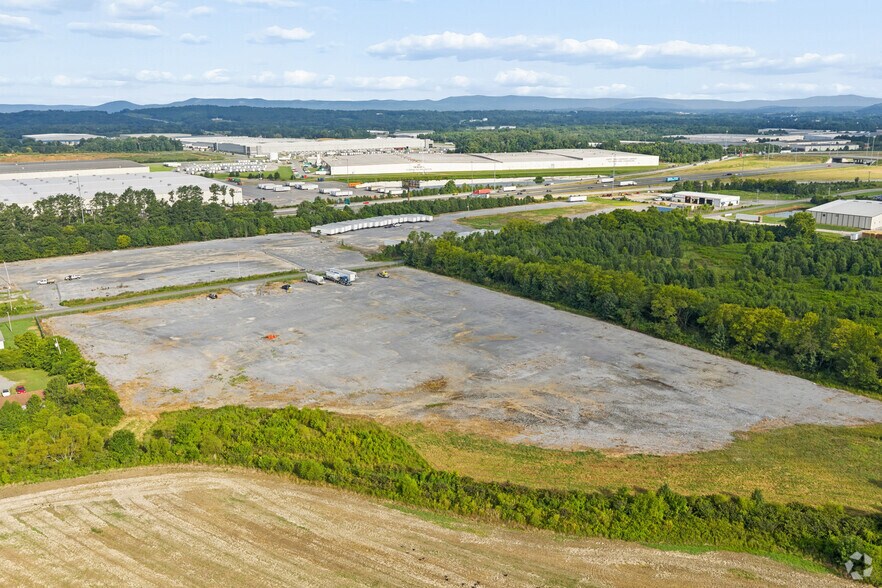 390 Johnson Lake Rd, Adairsville, GA à louer - Photo de l’immeuble – Image 3 sur 19