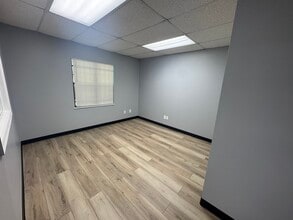 550 Balmoral Cir N, Jacksonville, FL à louer Photo intérieure– Image 2 sur 12