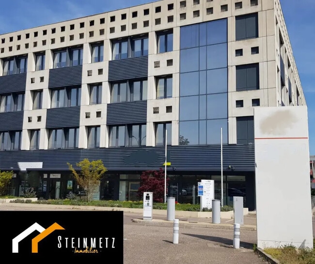 Plus de détails pour Local d'activités à louer