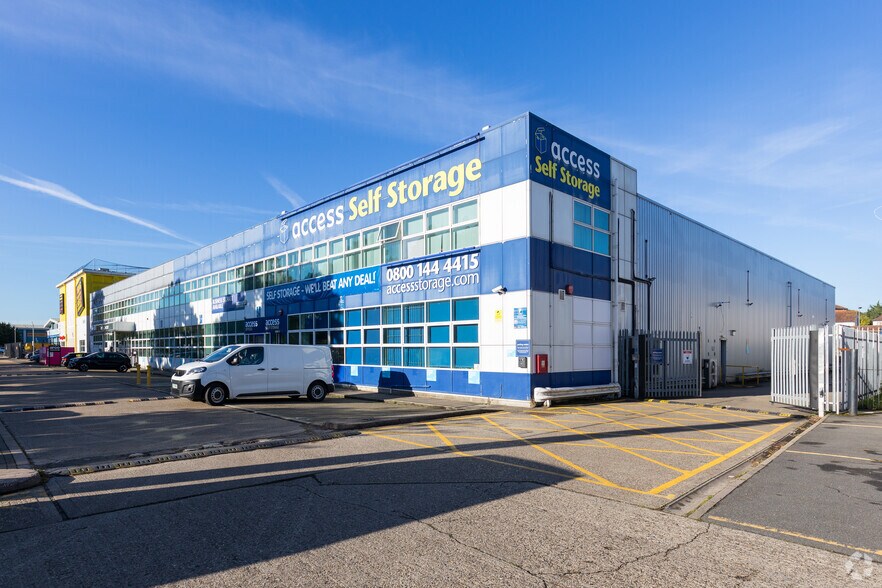 Cray Ave, Orpington à louer - Photo de l’immeuble – Image 2 sur 2