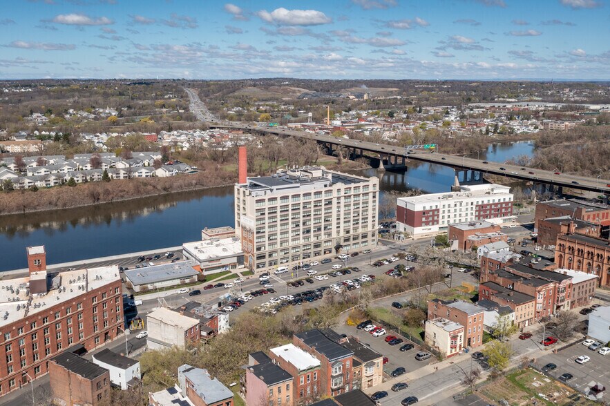 433 River St, Troy, NY à louer - Aérien – Image 3 sur 4