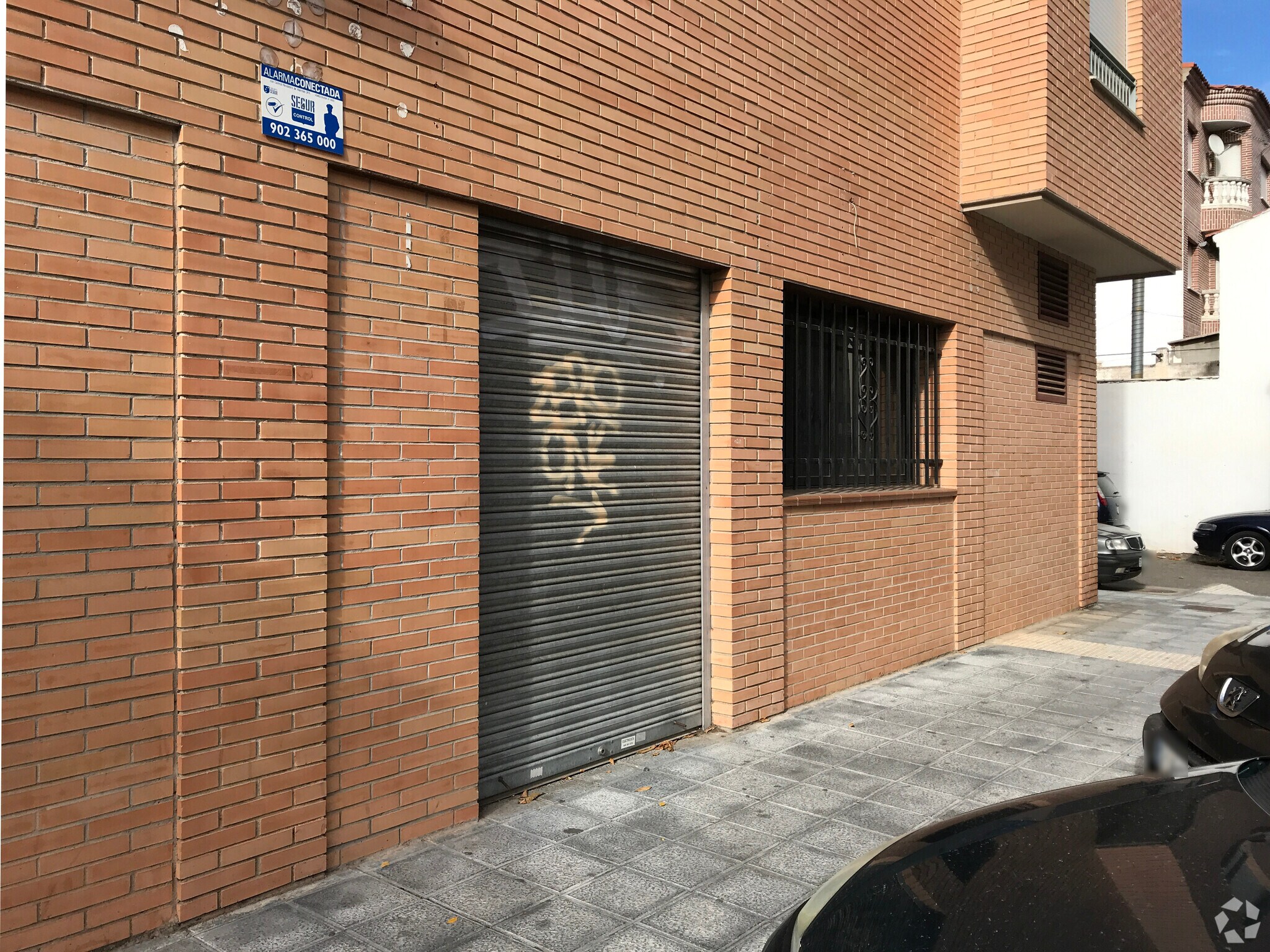 Immeuble residentiel dans Azuqueca de Henares, Guadalajara à vendre Photo intérieure– Image 1 sur 2