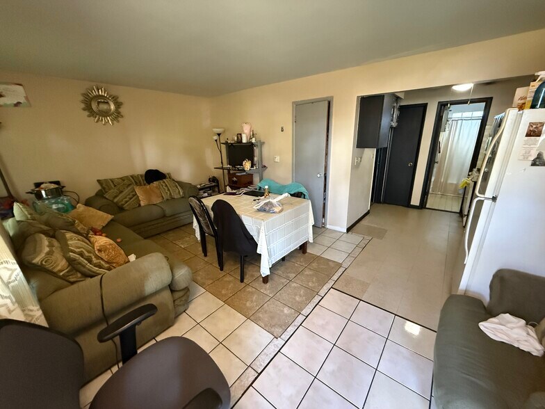 5106 W 26th St, Cicero, IL à vendre - Photo de l’immeuble – Image 2 sur 7