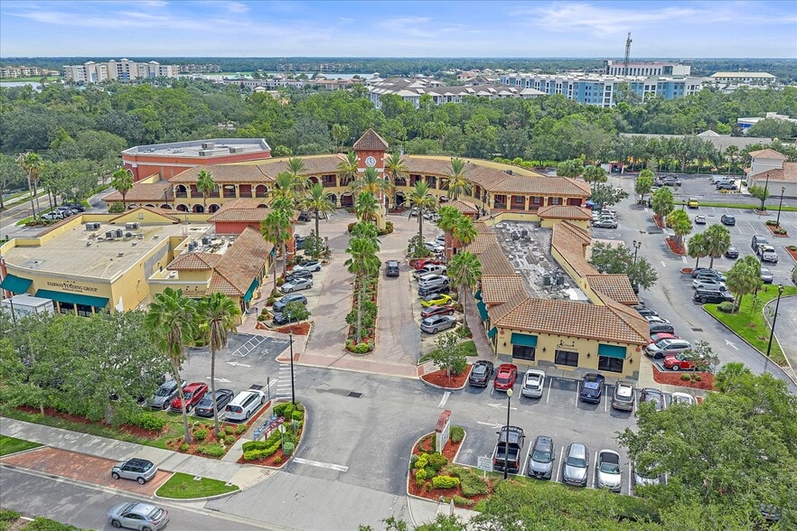 8209 Natures Way, Lakewood Ranch, FL à vendre - Photo de l’immeuble – Image 1 sur 3