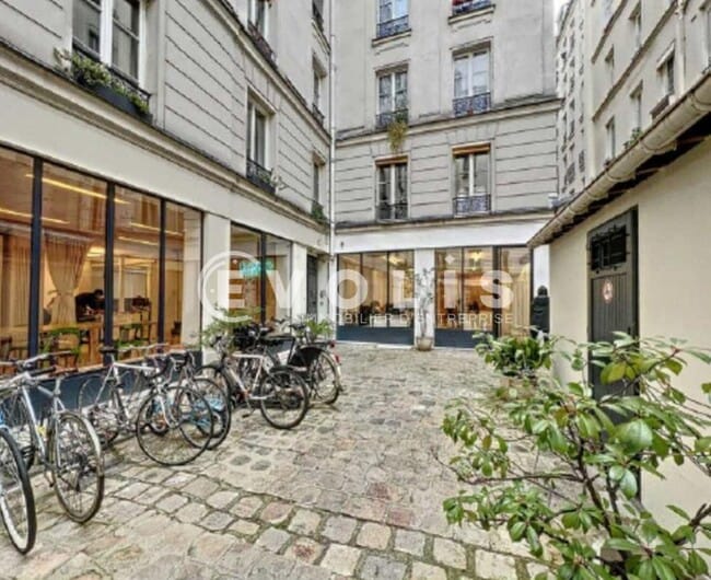 Plus de détails pour Bureau à vendre
